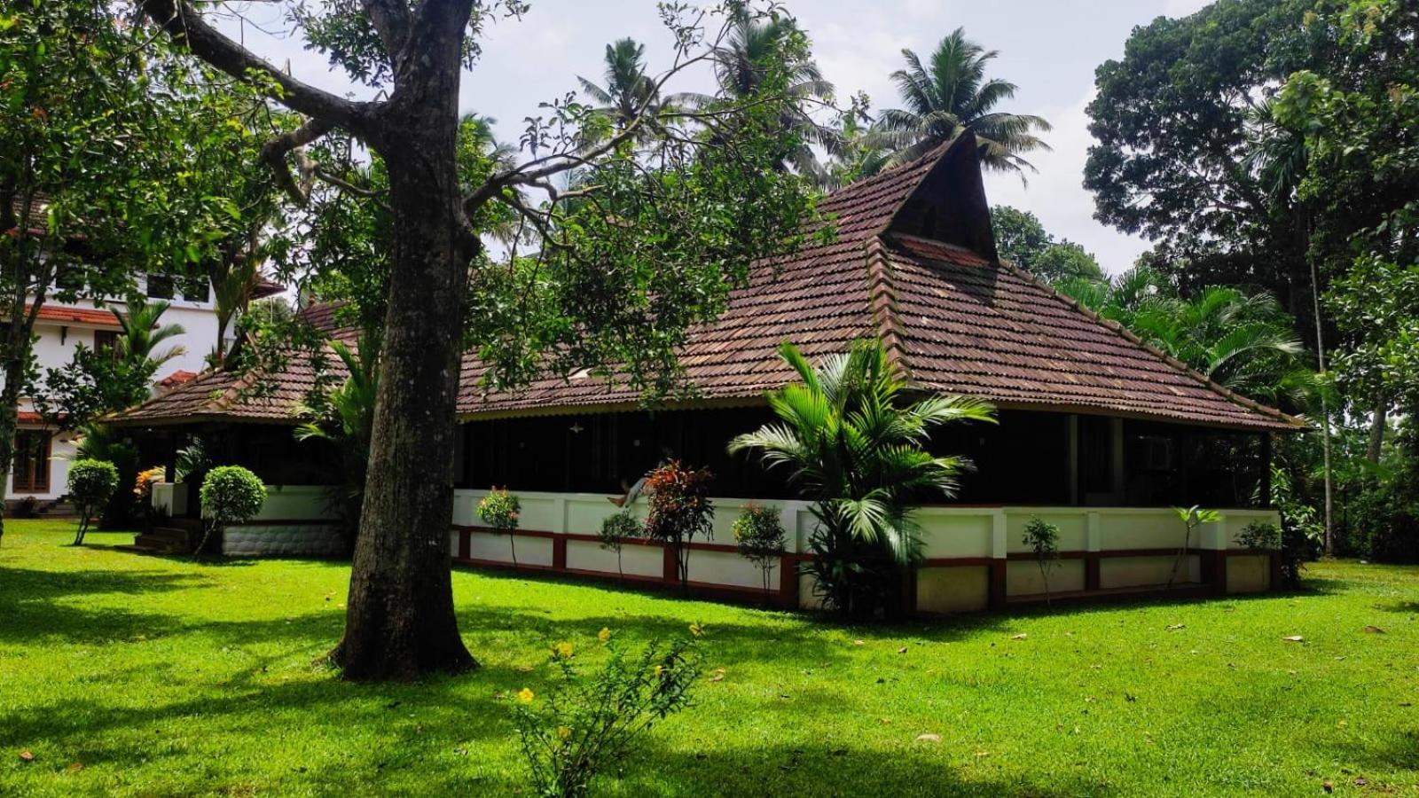 The Pamba Heritage Villa Champakulam Buitenkant foto